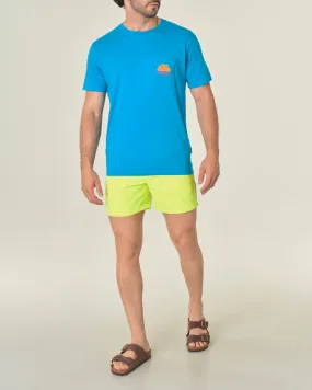 T-shirt celeste mezza manica con taschino logo sole sul petto e maxi sul retro